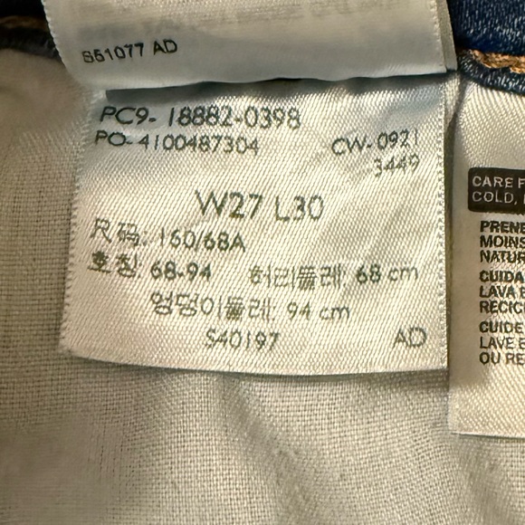 Levi's 721 Women’s High Rise Skinny Size 27 - Picture 13 of 13